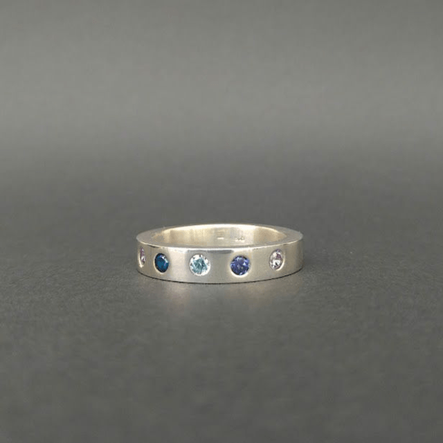 Ring ziconia's