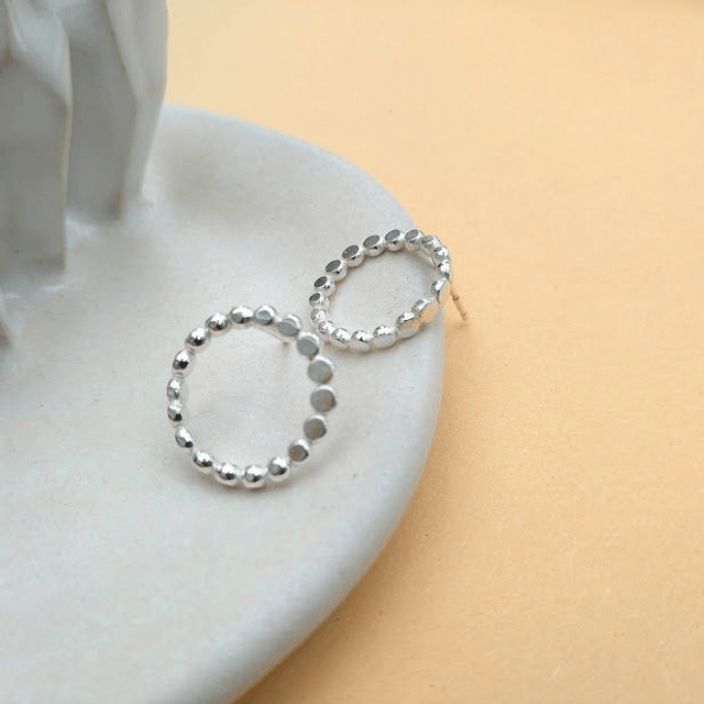Oorstekers zilver gesmeed pareldraad