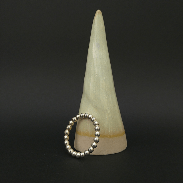 Zilveren pareldraad ring
