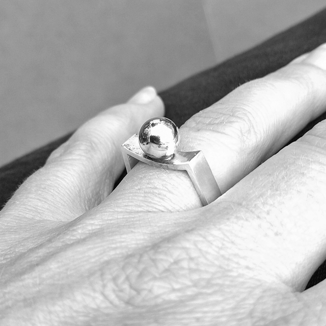 Ring met bol smal