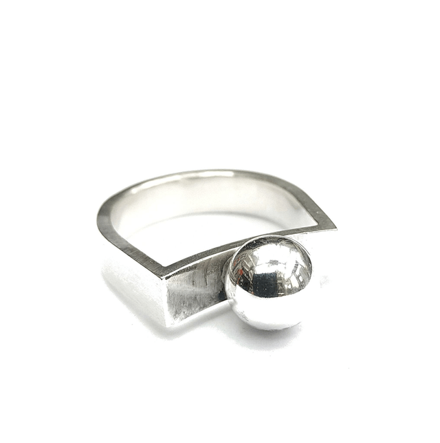 Ring met bol smal