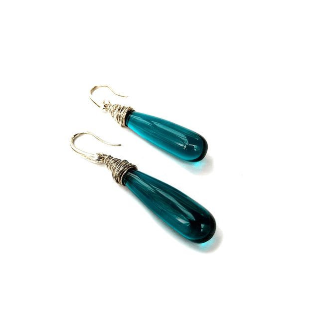 Wrap oorbellen met blauwe quartz