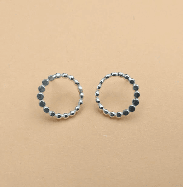 Oorstekers zilver gesmeed pareldraad