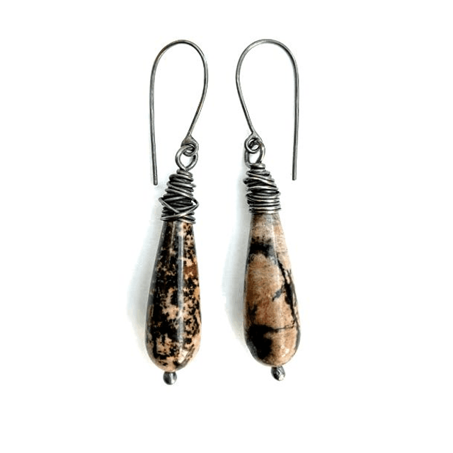Wrap oorbellen met rhodoniet