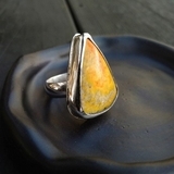 Bumblebee ring